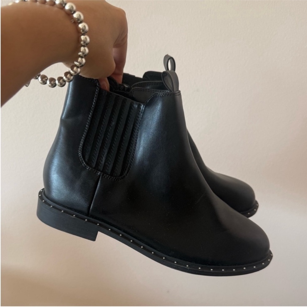 Treasure & Bond Black Ankle Boots with Studded Sole size 5